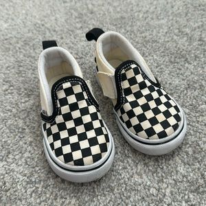 Gently used checkered Vans toddler size 5